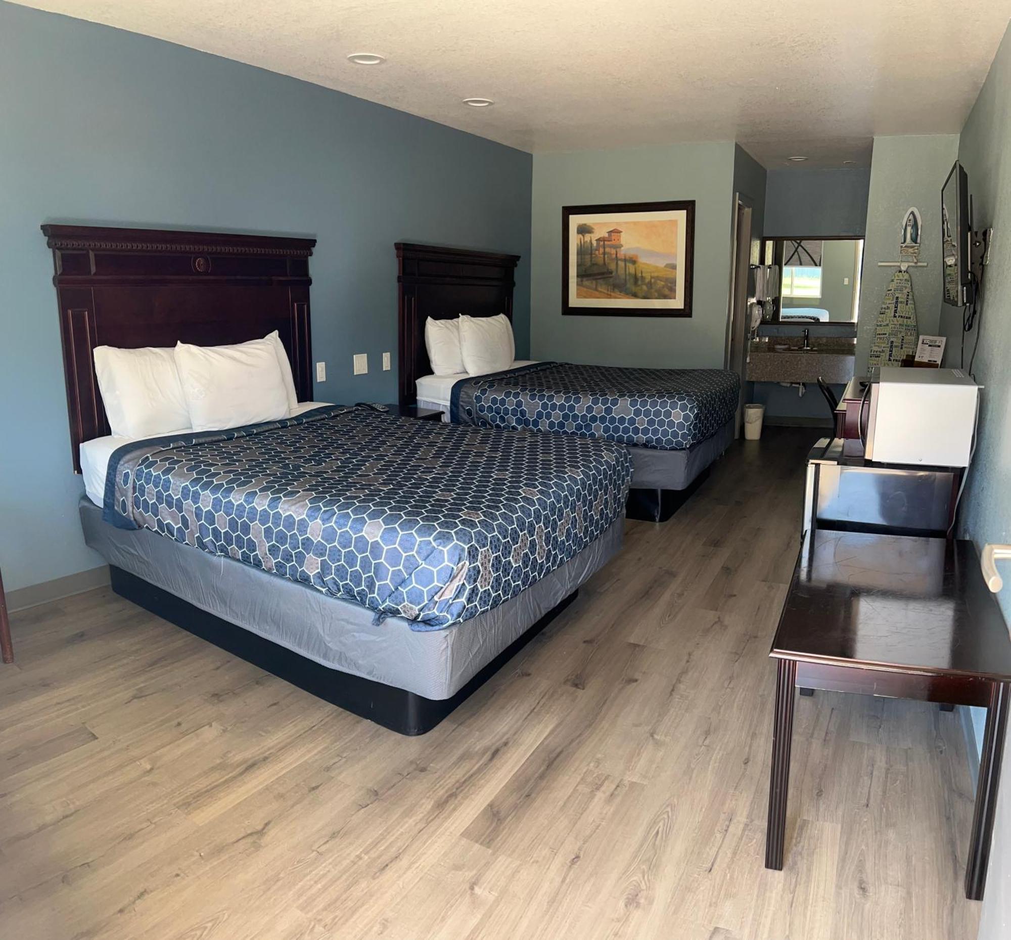 Ozark Inn Mena Bagian luar foto